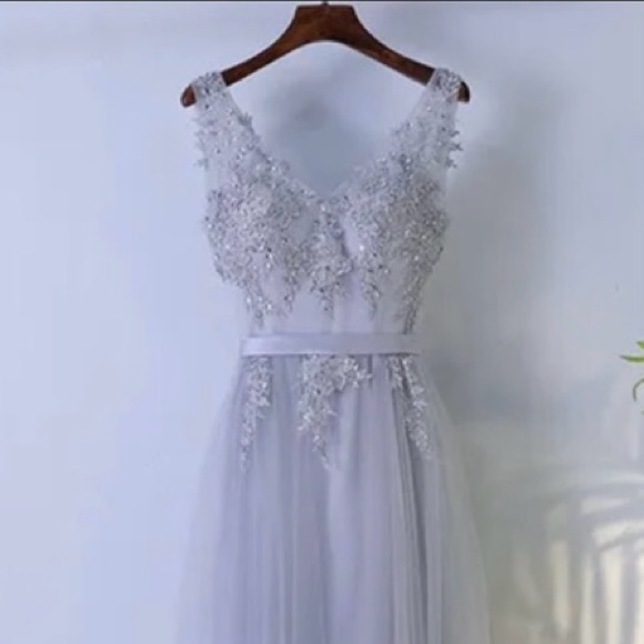 Gorgeous Prom/Wedding/Formal/Graduation Lace Tulle Dress - Picture 3 of 14